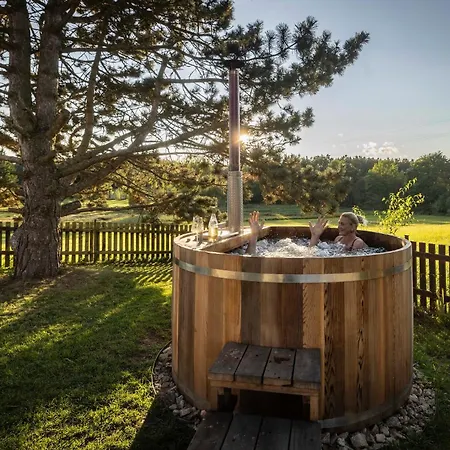 Na Ovcine 인드르지후프흐라데츠